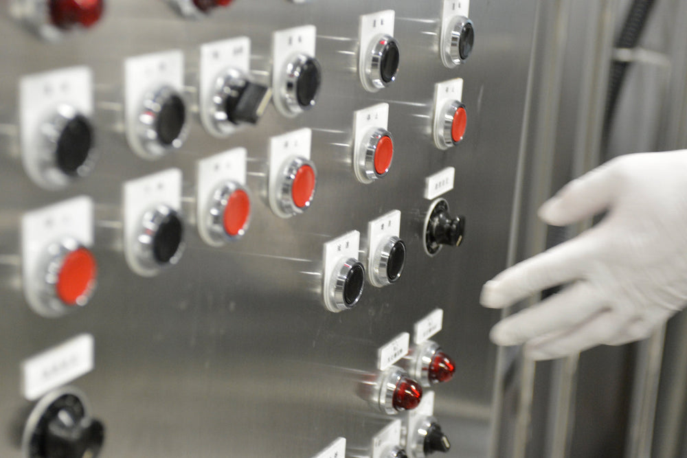 オンラインストア一時停止のお知らせ（1/8(木)9時～）