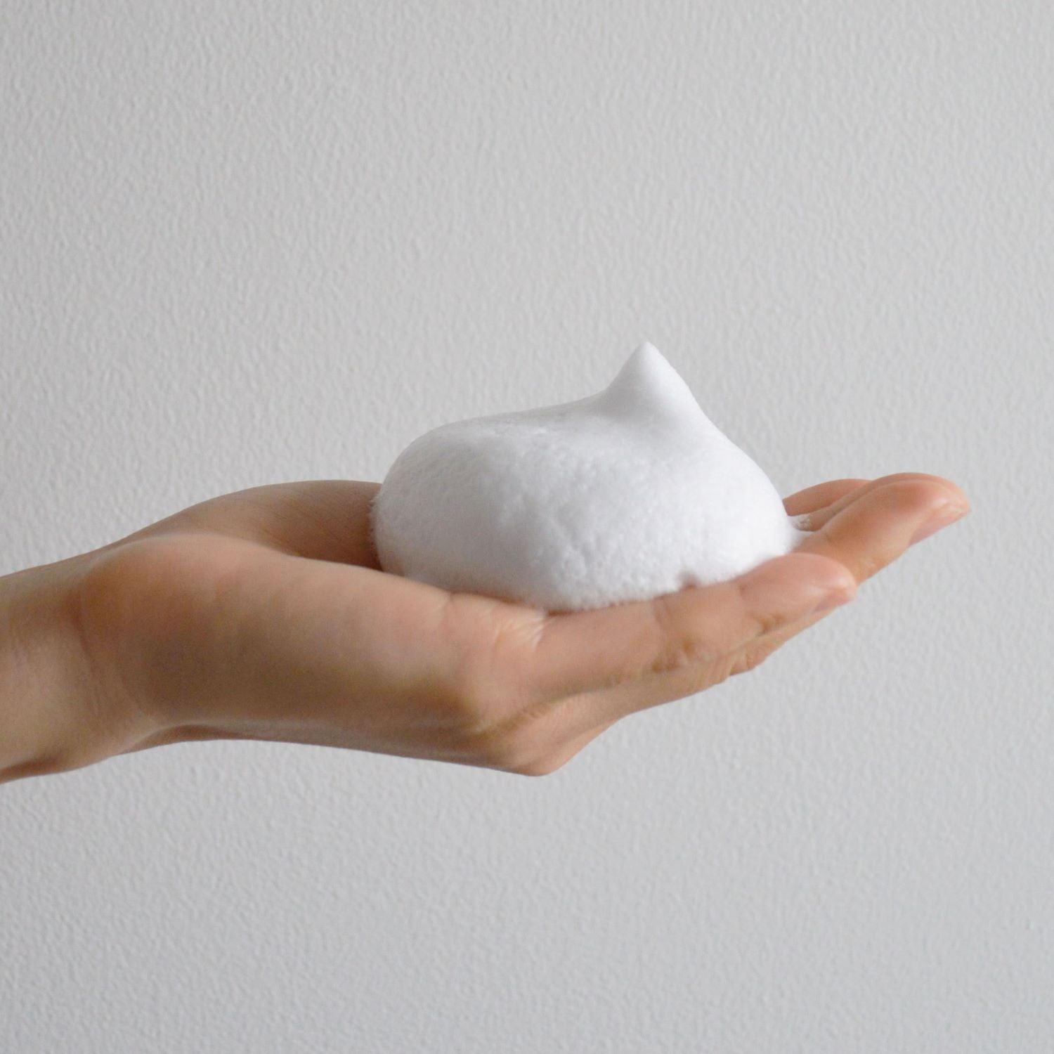 肌をうるおす 保湿洗顔石けん | 松山油脂 – 松山油脂オンラインストア