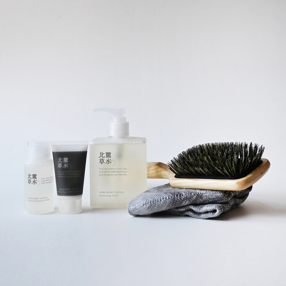 ボディ＆ヘアケアセット2026(ダメージ用ヘアケアと靴下[ライトグレー])<br/>※1/5以降出荷<br/>[通常価格6,840円]