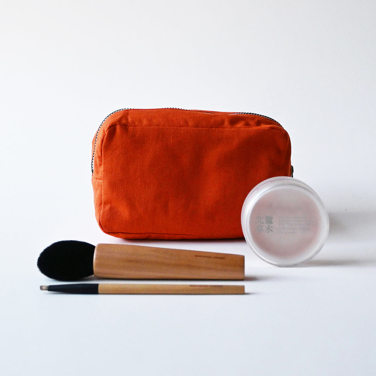 雑貨セット2026(熊野筆とポーチ)<br/>※1/5以降出荷<br/>[通常価格12,980円]