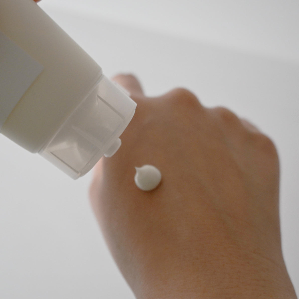 Grapefruit hand cream