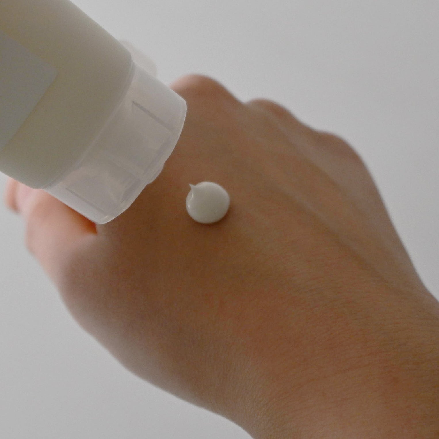 ハンドクリーム ラベンダー – 松山油脂オンラインストア