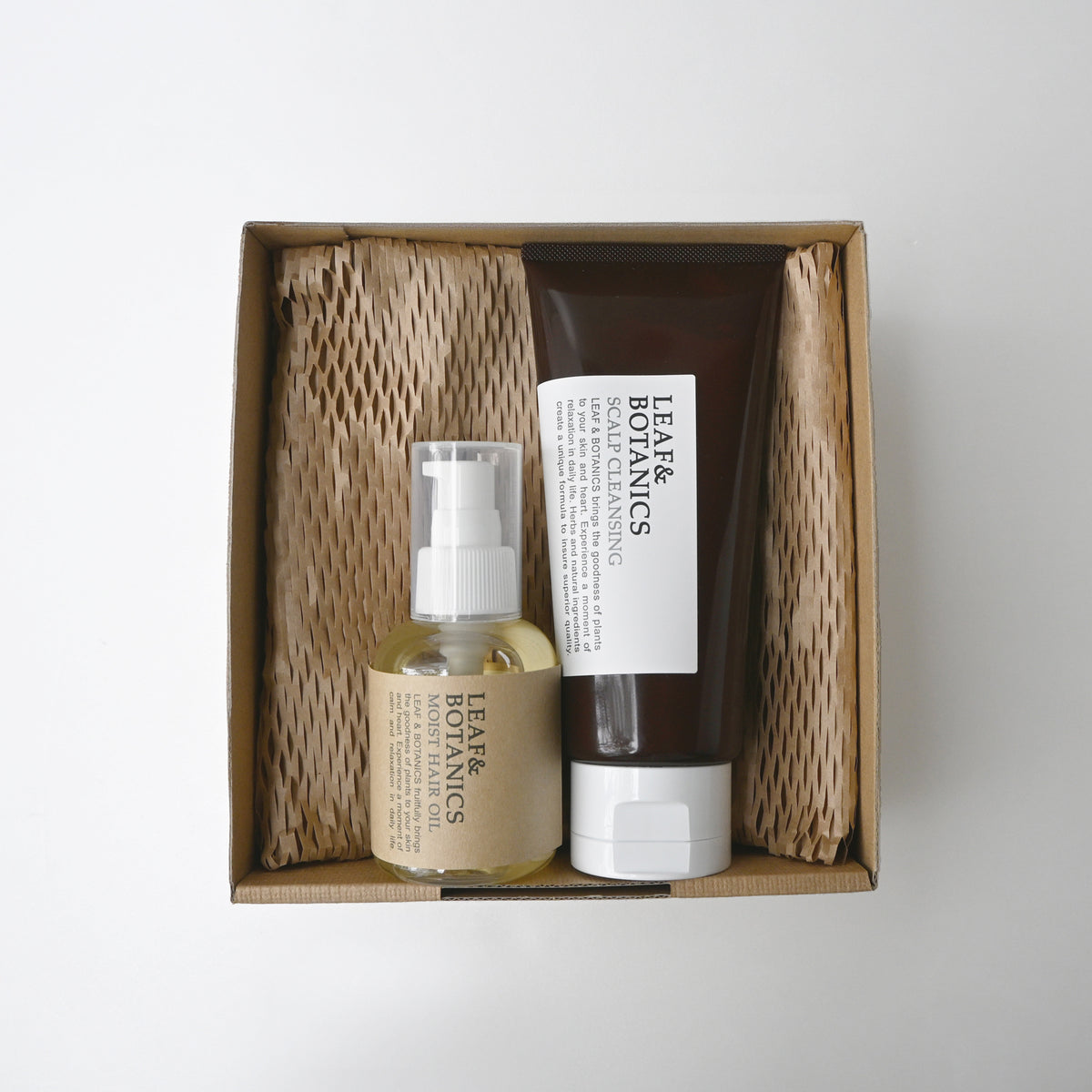 gifts of Scalp cleanser and Moist hair oil