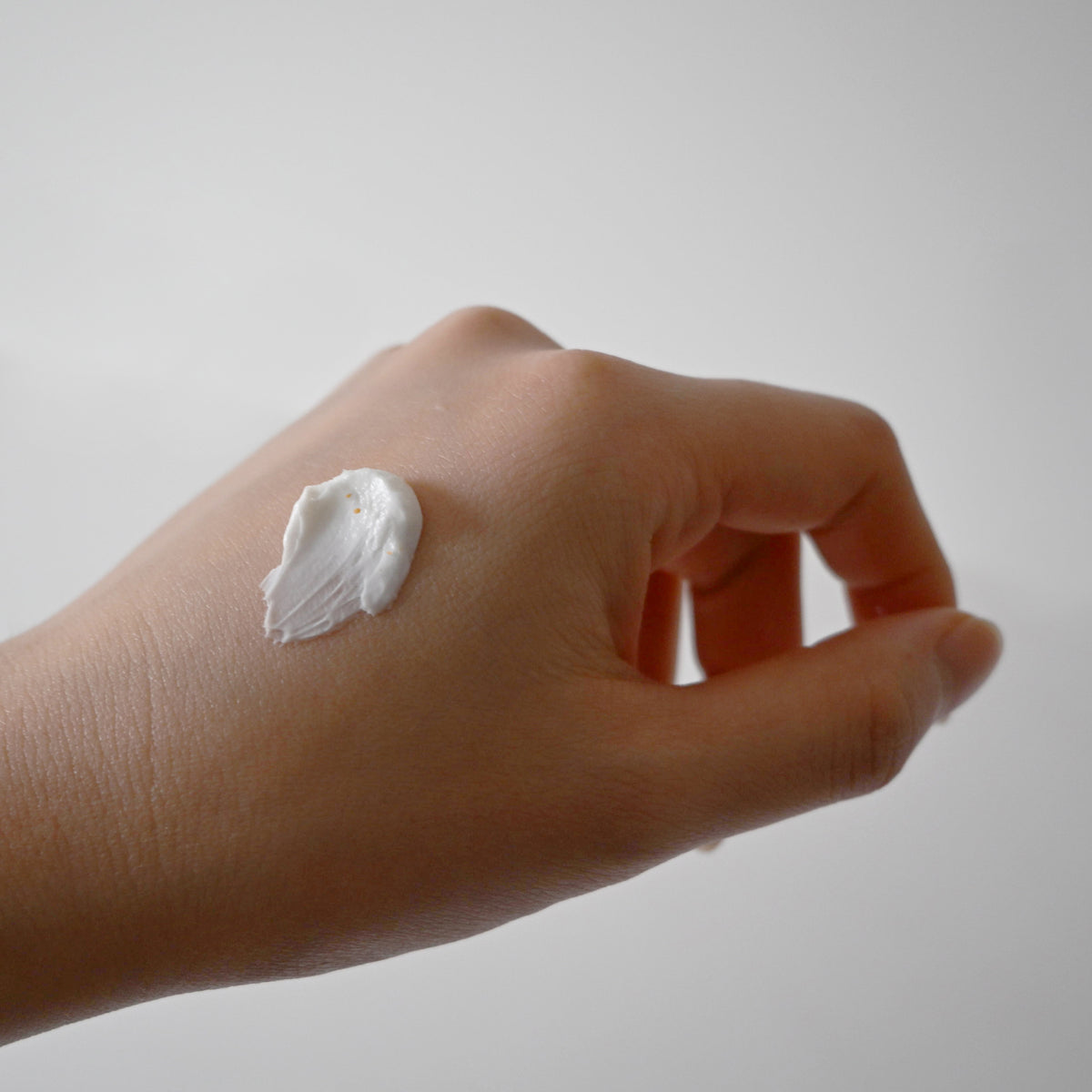 ナイトハンドクリーム